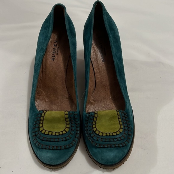 Audley London Turquoise Suede Tooled Leather Heels - Picture 2 of 9